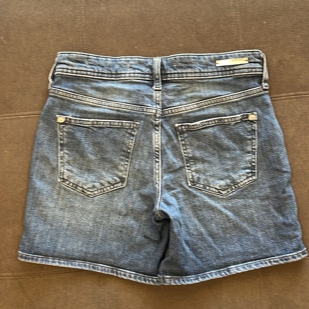 Pilcro and the Letterpress slim boyfriend denim shorts size 26